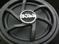 BOSS Audio BASS 1000 – активный сабвуфер в компактной упаковке